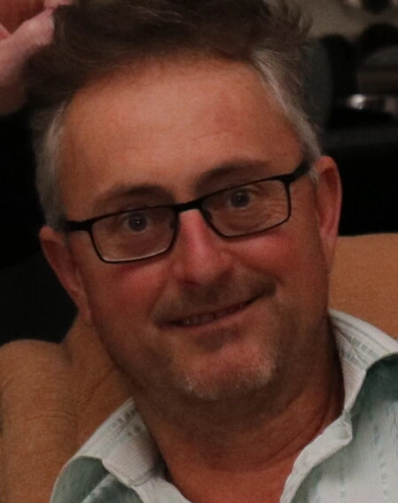 Back Vintages - Steven Bennett